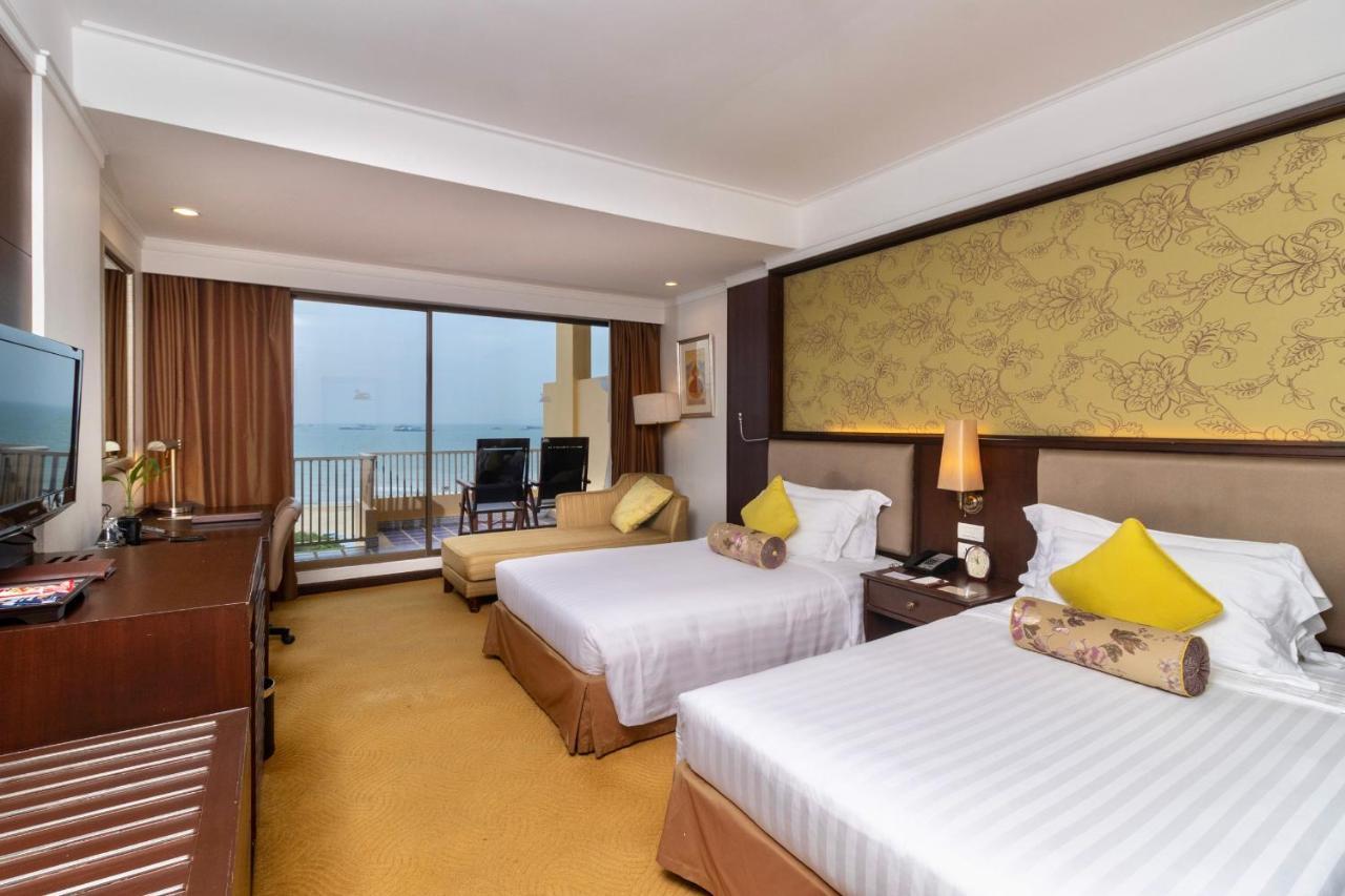 Dusit Thani Pattaya Esterno foto Deluxe Seaview Room