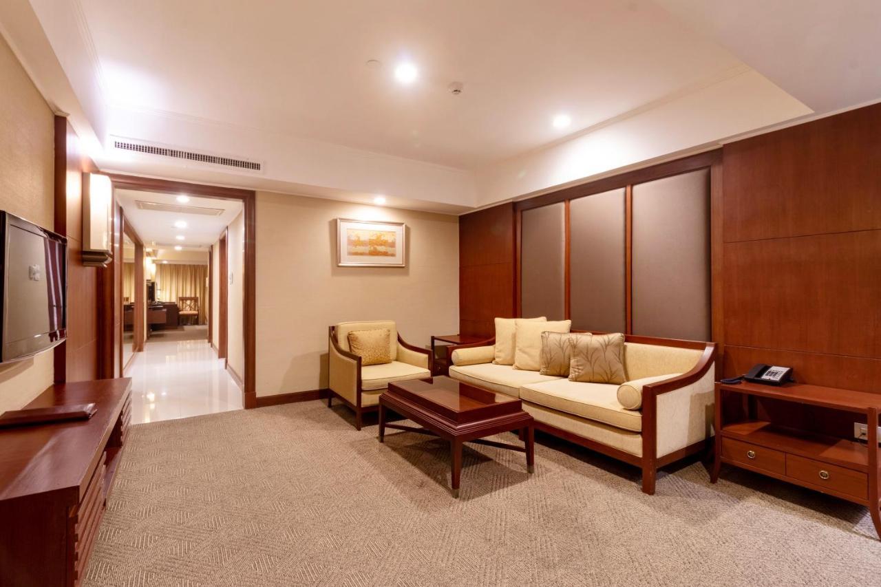 Dusit Thani Pattaya Esterno foto A suite at the hotel